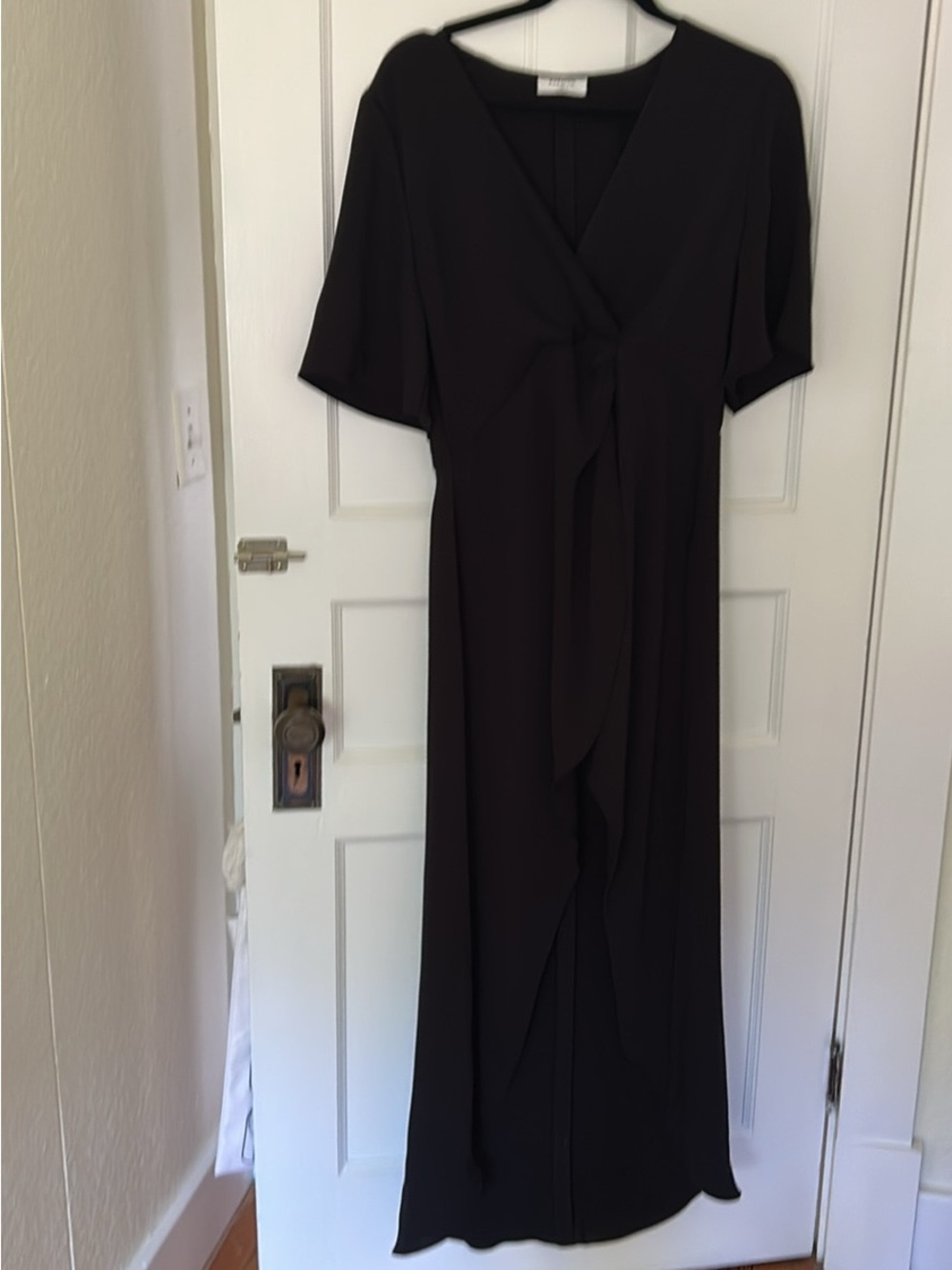 Babaton Black Twist-Front Maxi Dress - Picture 2 of 3